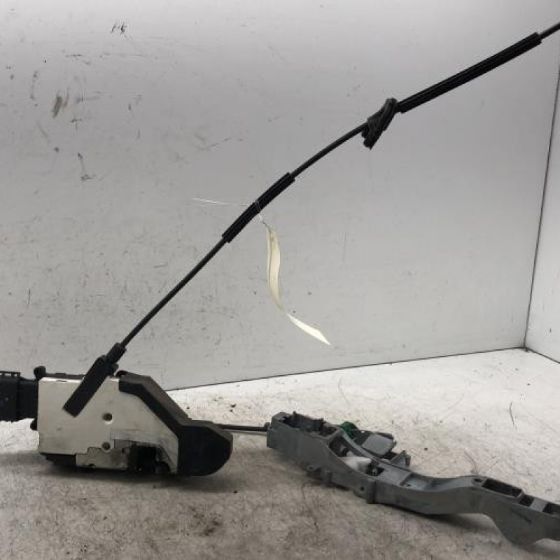 Serrure avant droit CITROEN C3 PICASSO Serrure avant droit CITROEN C3 PICASSO