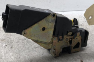 Serrure avant droit VOLVO V 40 1