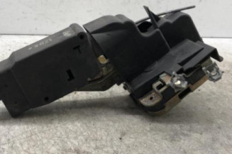 Serrure avant gauche VOLVO V 40 1