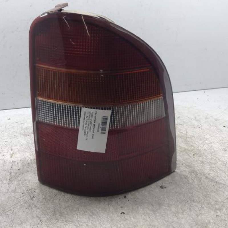 Feu arriere principal droit (feux) FORD MONDEO 1 Feu arriere principal droit (feux) FORD MONDEO 1