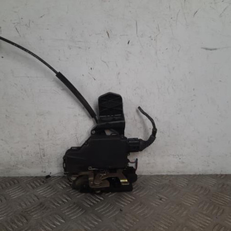 Serrure avant droit VOLKSWAGEN PASSAT 4