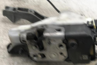 Serrure avant gauche PEUGEOT 5008 1