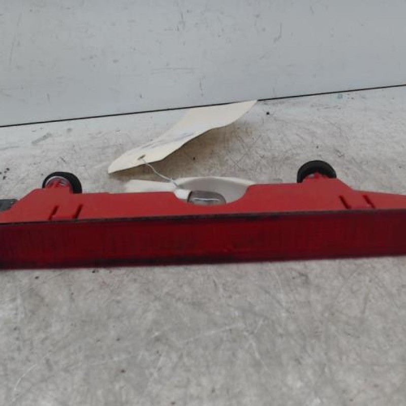 Feu arriere stop central CITROEN BERLINGO 2