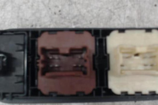Interrupteur de leve vitre avant gauche DACIA DUSTER 1