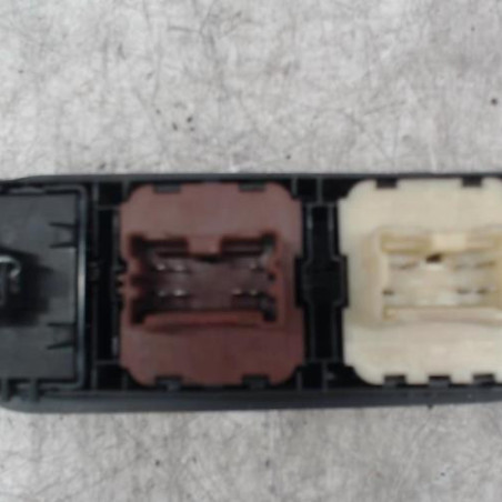 Interrupteur de leve vitre avant gauche DACIA DUSTER 1