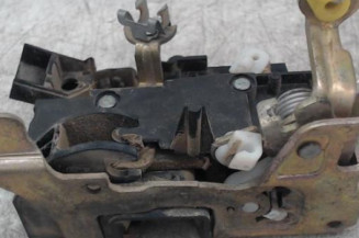 Serrure avant droit RENAULT KANGOO 1
