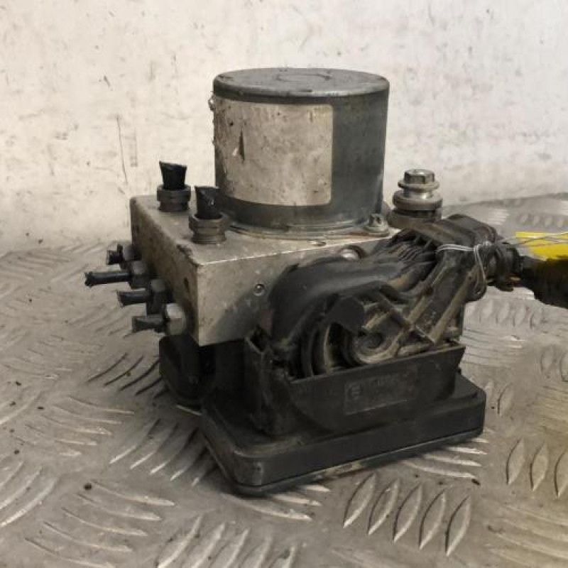 Bloc ABS (freins anti-blocage) RENAULT MASTER 3 Bloc ABS (freins anti-blocage) RENAULT MASTER 3