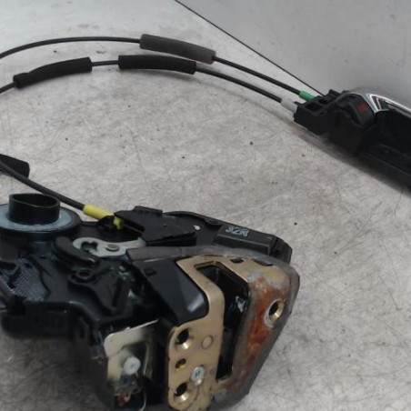 Serrure arriere droit TOYOTA AVENSIS 2