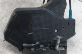 Serrure arriere droit TOYOTA AVENSIS 2 Photo n°3