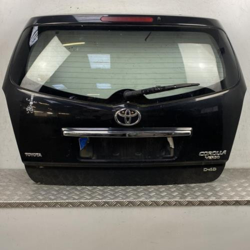 Malle/Hayon arriere TOYOTA COROLLA VERSO 2