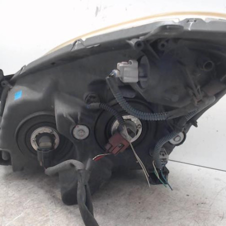 Optique avant principal droit (feux)(phare) TOYOTA COROLLA VERSO 2