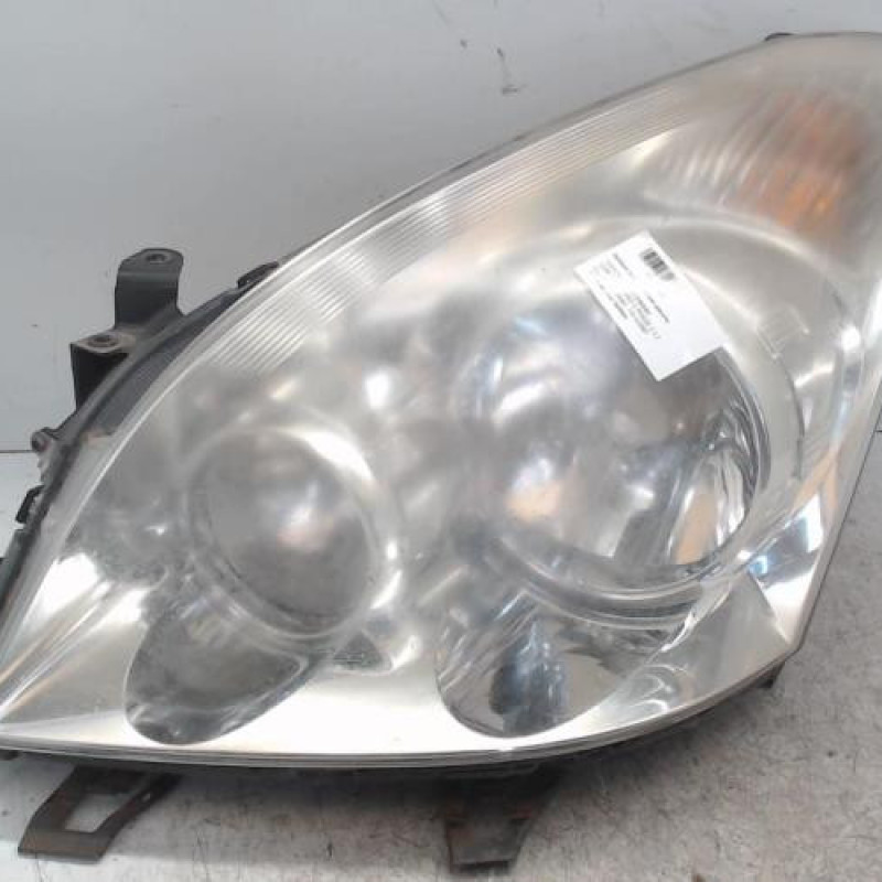 Optique avant principal gauche (feux)(phare) TOYOTA COROLLA VERSO 2