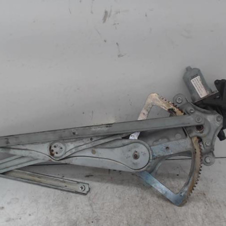 Leve vitre electrique arriere droit TOYOTA COROLLA VERSO 2