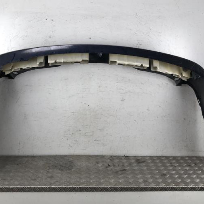 Pare choc arriere RENAULT MEGANE 1 Pare choc arriere RENAULT MEGANE 1