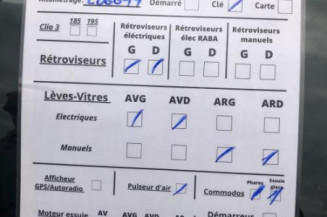 Attache ceinture avant droit PEUGEOT 308 1 Photo n°9