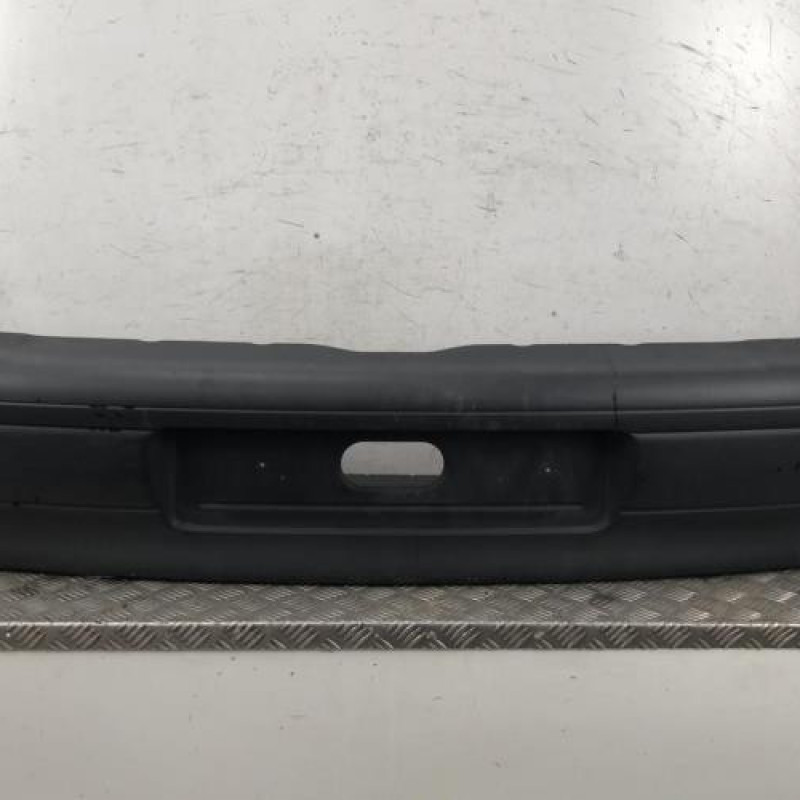 Pare choc arriere RENAULT CLIO 1 Pare choc arriere RENAULT CLIO 1