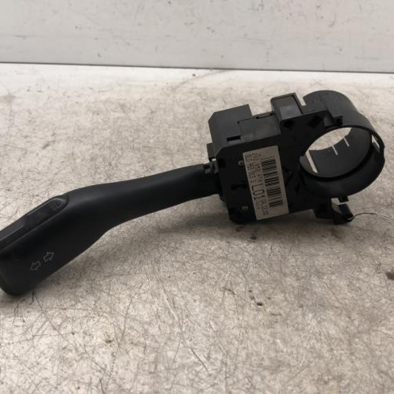 Commodo phare VOLKSWAGEN PASSAT 4 Commodo phare VOLKSWAGEN PASSAT 4