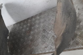 Pare boue avant gauche VOLKSWAGEN PASSAT 4