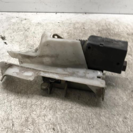 Serrure avant droit PEUGEOT 106