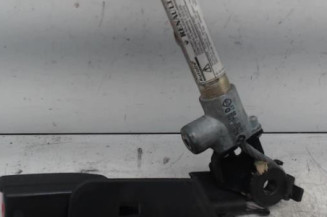 Attache ceinture avant droit RENAULT KANGOO 1