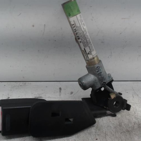 Attache ceinture avant droit RENAULT KANGOO 1