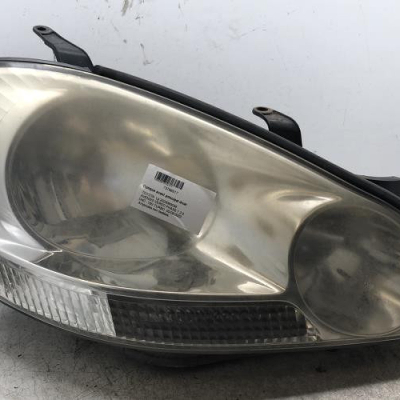 Optique avant principal droit (feux)(phare) TOYOTA AVENSIS VERSO