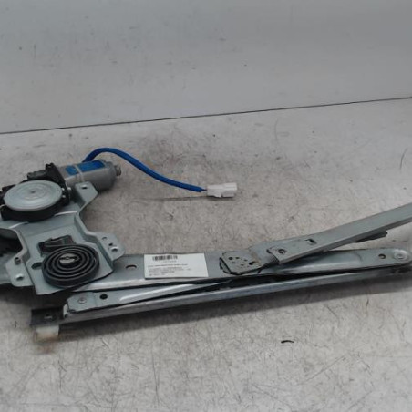 Leve vitre electrique avant droit HYUNDAI MATRIX Photo n°1