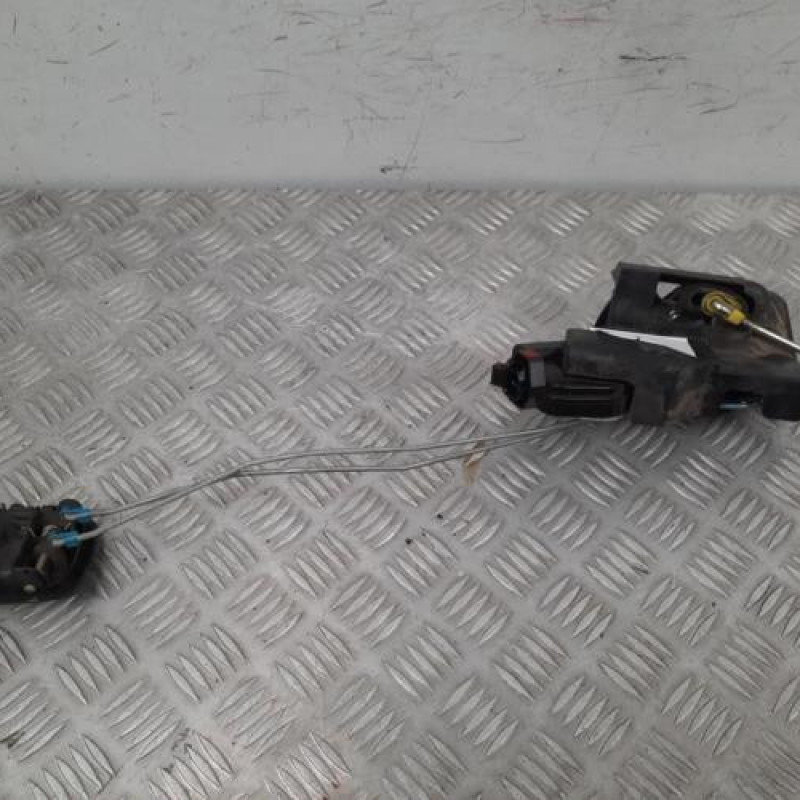 Serrure arriere droit HYUNDAI MATRIX Serrure arriere droit HYUNDAI MATRIX
