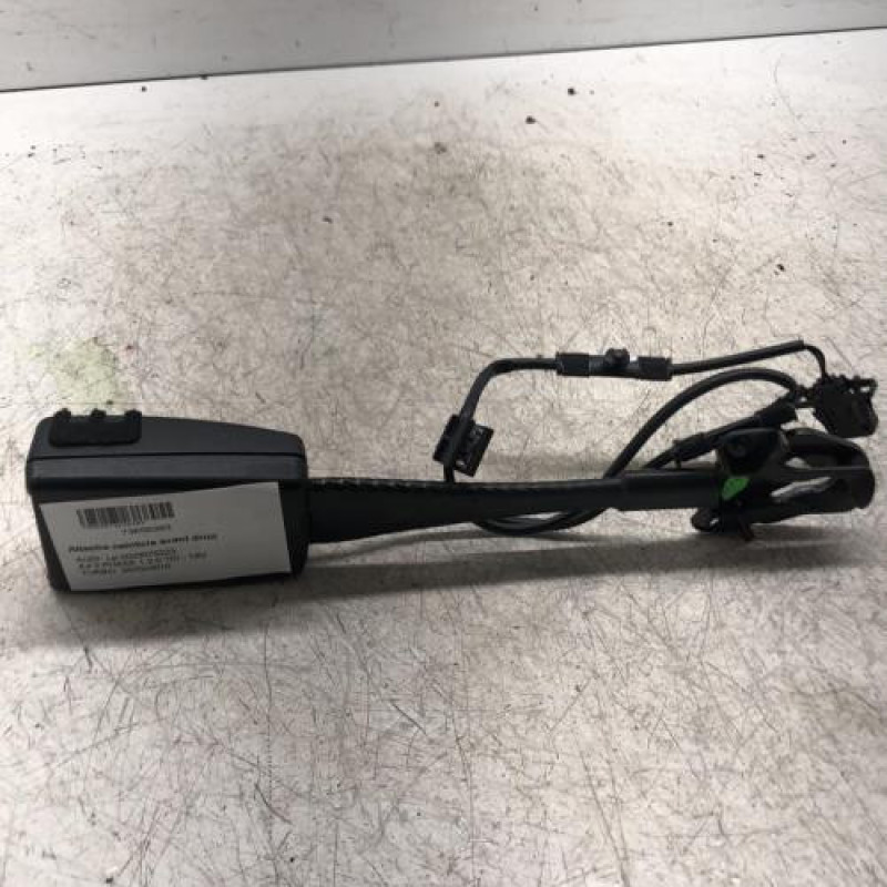 Attache ceinture avant droit AUDI A4 3