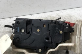 Serrure avant droit VOLKSWAGEN GOLF 5