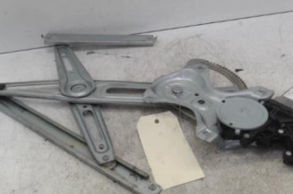 Leve vitre electrique avant gauche TOYOTA YARIS 2 Photo n°1
