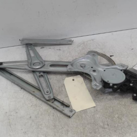 Leve vitre electrique avant gauche TOYOTA YARIS 2 Photo n°1