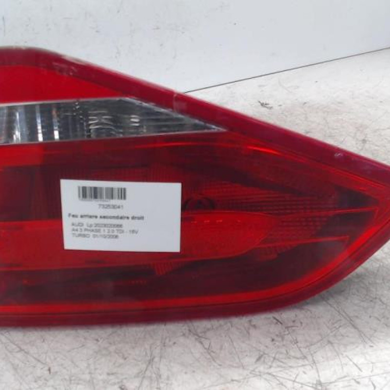 Feu arriere secondaire droit (feux) AUDI A4 3