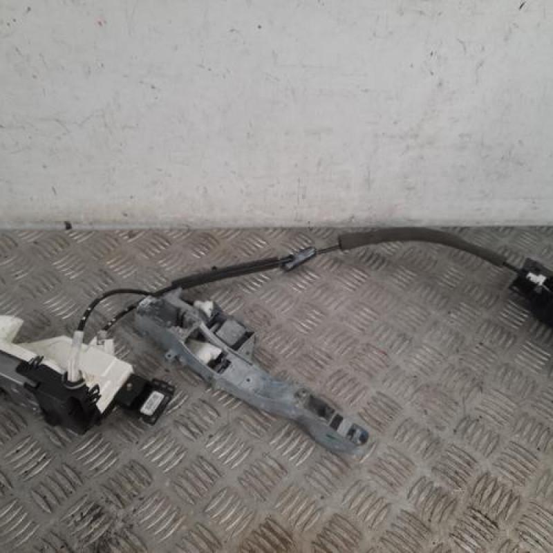 Serrure avant droit CITROEN BERLINGO 2