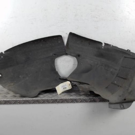 Pare boue avant droit RENAULT SCENIC 1
