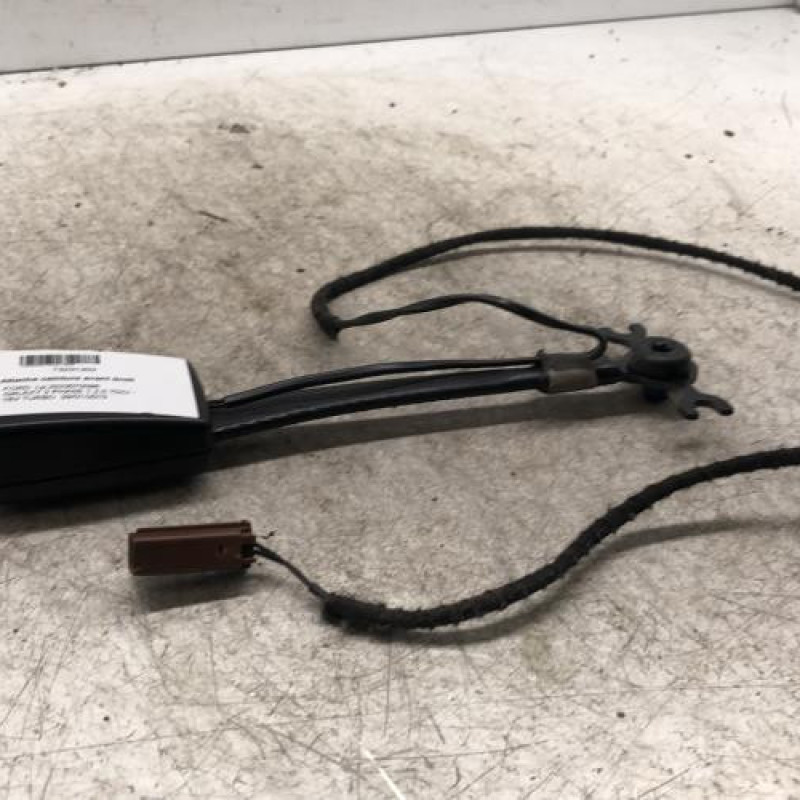 Attache ceinture avant droit FORD GALAXY 2