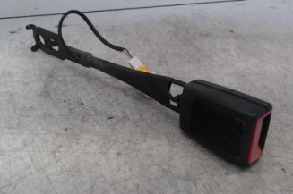 Attache ceinture avant gauche PEUGEOT 3008 1