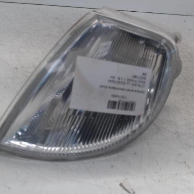 Optique avant secondaire droit (feux)(clignotant) CITROEN SAXO