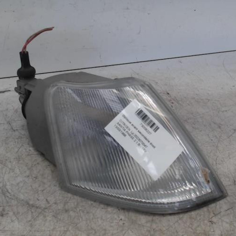 Optique avant secondaire droit (feux)(clignotant) CITROEN XANTIA