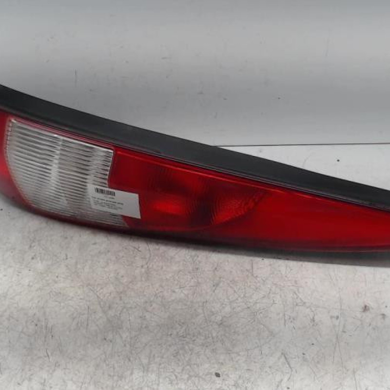 Feu arriere principal droit (feux) FORD MONDEO 2