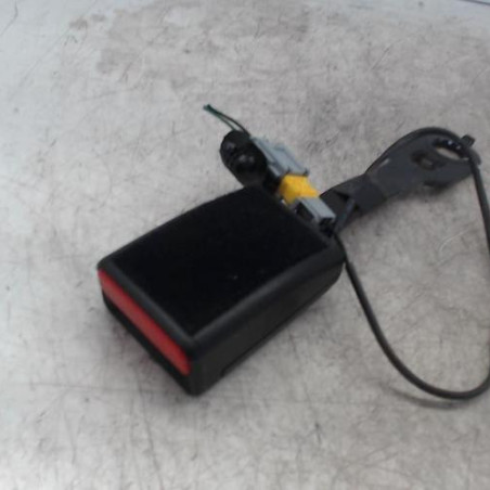 Attache ceinture avant gauche PEUGEOT 208 1 Photo n°1
