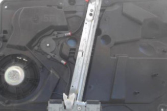 Leve vitre electrique avant gauche FORD FIESTA 6