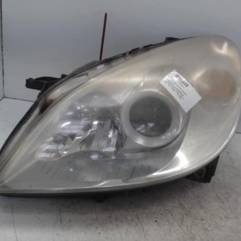 Optique avant principal gauche (feux)(phare) MERCEDES CLASSE B 245