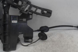 Serrure avant droit FORD FIESTA 6