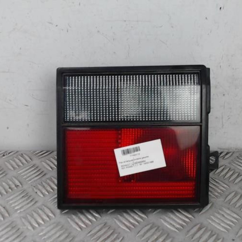 Feu arriere secondaire gauche (feux) RENAULT R21