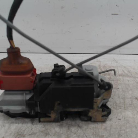 Serrure avant gauche PEUGEOT 406