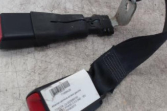 Attache ceinture arriere gauche TOYOTA AURIS 1 Photo n°1