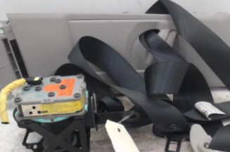 Ceinture avant droit TOYOTA AURIS 1 Photo n°1