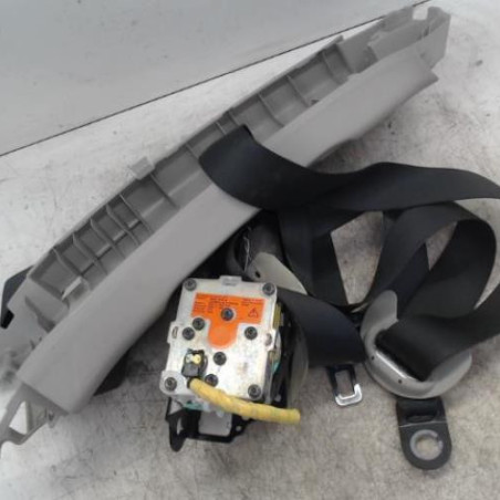 Ceinture avant droit TOYOTA AURIS 1
