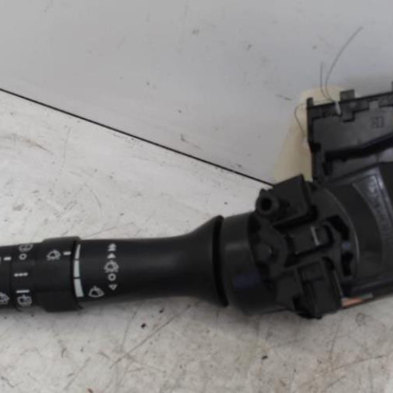 Commodo d'essuie glaces TOYOTA AURIS 1 Commodo d'essuie glaces TOYOTA AURIS 1
